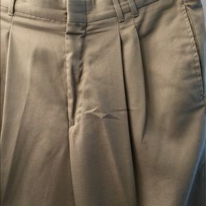 MEDIUM BROWN HAGGAR DRESS PANTS.